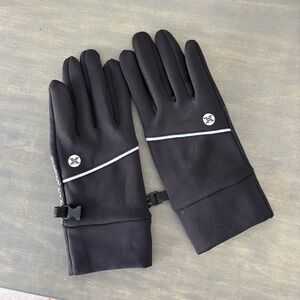 Women’s Black Gloves